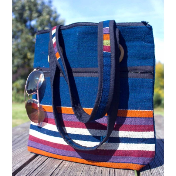 "RUSH" ZIPPER TOTE - Picture 2 of 6